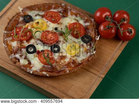 Low Carb Keto Diet Pizza With Mozzarella And Tomato Crust With Cheese Filling. Low Carb Keto Diet Ca