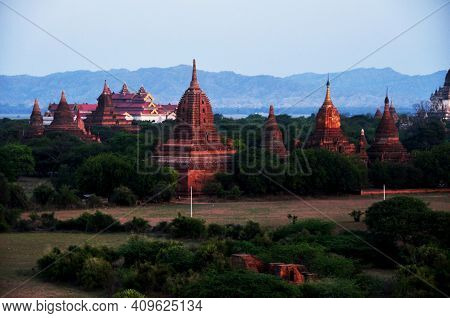 View Landscape Ruins Cityscape World Heritage Site With Over 2000 Pagodas And Htilominlo Temples Loo