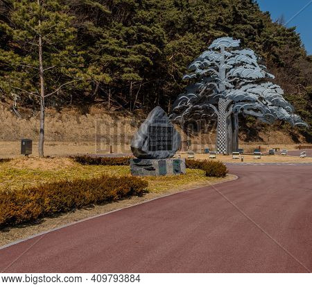 Chungbuk, South Korea;feb.21, 2021: Metal Tree Sculpted To Resemble Jeongipumsong Pine Tree At Entra