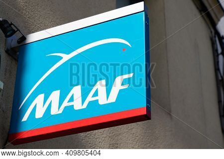 Bordeaux , Aquitaine France - 02 20 2021 : Maaf Logo Brand And Sign Text On Office Insurances Agency