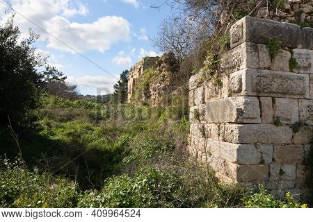 The Outer Walls Of The Ruins Of Crusader Fortress Chateau Neuf - Metsudat Hunin Is Located At The En
