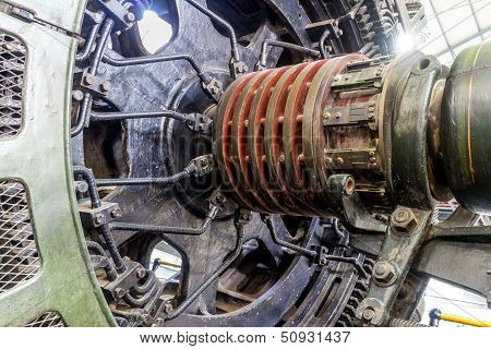 Giant Machines