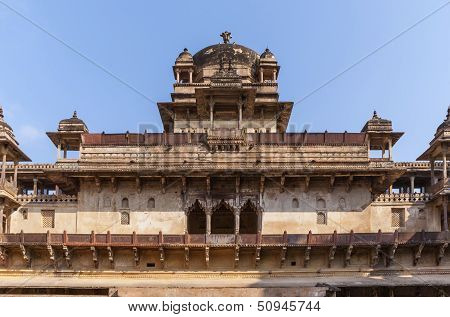 Upper Level Of The Jehanghir Mahal In India's Orchha.