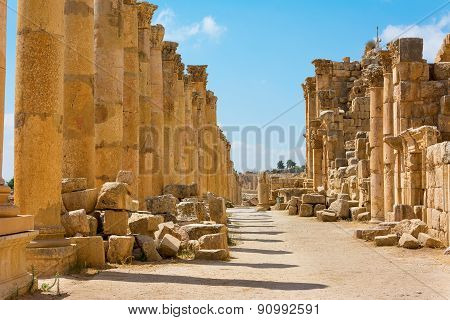 The Cardo Maximus Street In Jerash Ruins Jordan
