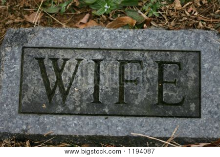 เครื่องหมาย grave: ภรรยา