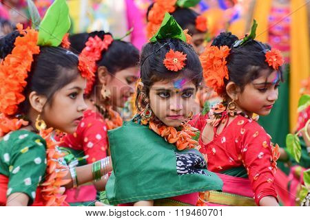 Girl Child Dancers Perforimg At Holi (spring) Festival In Kolkata.
