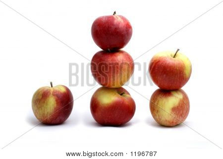 Äpfel, isoliert auf weiss