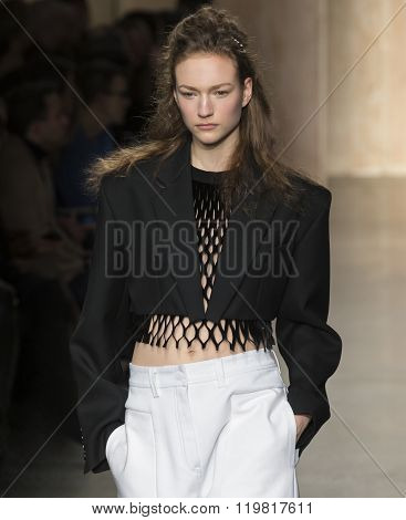 Dkny - Fall Winter 2016 Collection