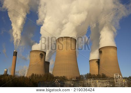 DRAX COAL FIRED POWER STATION SELBY NORTH YORKSHIRE ENGLAND