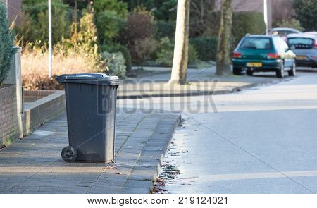 Rolling Trash Can