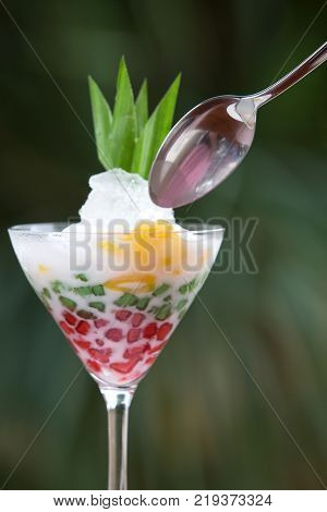 Thai dessert tub tim krob in a glass