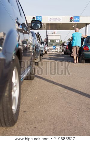 crowded at the border crossing in the afternoon