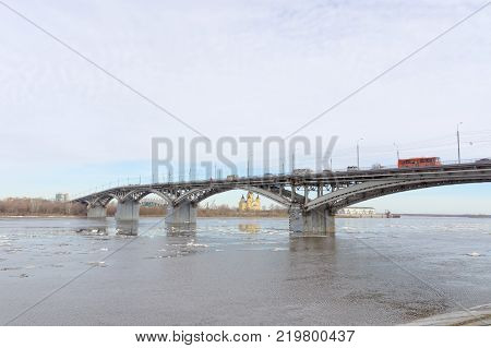 Nizhny Novgorod, Russia. - March 24.2017. Canavinsky bridge over the river Oka. The flow of cars going along the bridge.