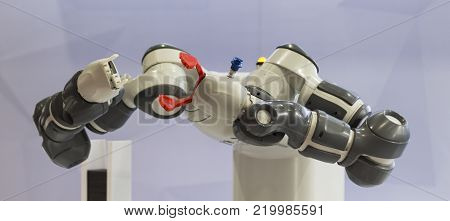 Robotic arms for pick and place automation;process of picking parts up and placing them in new location