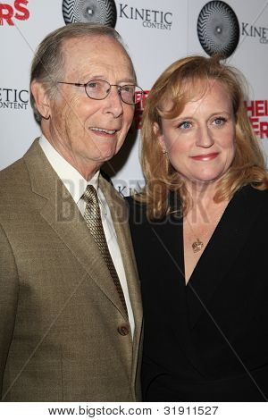 SANTA MONICA, CA - 10 aprile: Bernie Kopell, moglie presso la cinetica contenuto celebrazione di Betty White