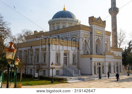 Old Golden Star Historic Mosque Istanbul Turkey