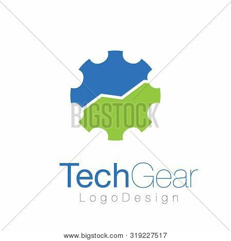 Gear Logo Silhouette Design Template. Simple Symbol Concept In Flat Green And Black Style . Stock Ve
