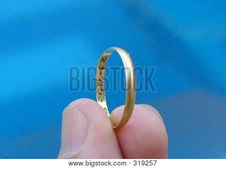 金色圆环