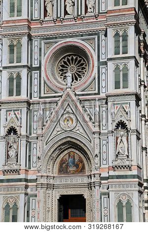 Florence, Italy - August 27, 2018: Florence Cathedral (il Duomo Di Firenze) On August 27, 2018 In Fl