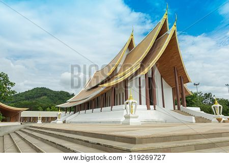 Wat Dhammayan, A Buddhist Temple In Phetchabun Province, Thailand.