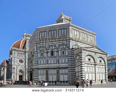 Florence, Italy - August 28, 2018: Florence Cathedral (il Duomo Di Firenze) On August 28, 2018 In Fl