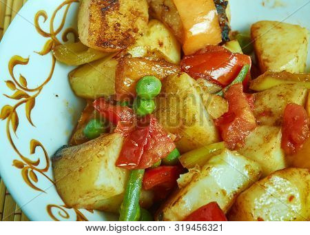 Shimla Mirch Aloo
