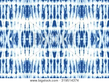 Monochrome Indigo Bright Tie-dye Shibori Mirrored Vertical Stripes On White Background Vector Seamle