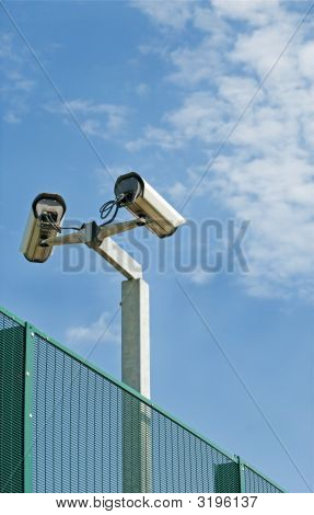 Câmeras de segurança ao ar livre