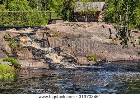 The Tahmajoki River Flows From Lake Ruokoyarvi To Lake Ladoga. The River Has Many Rapids And Small W