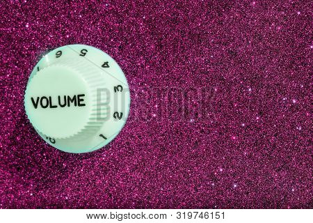 Glam Rock. Party Fun Glitz And Glamour Sound Volume Control. Pink Glitter Sparkle Finish On This Gui