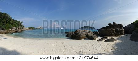 kis beach Koh miang