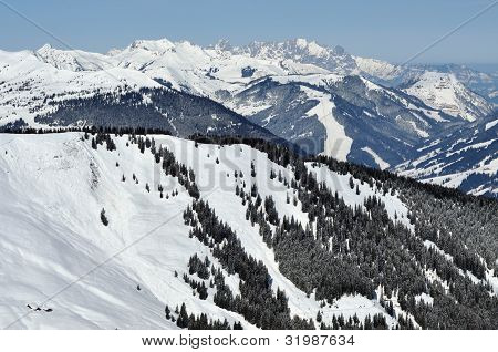 Ski Resort Zell am see, Ã–sterreichische Alpen im winter