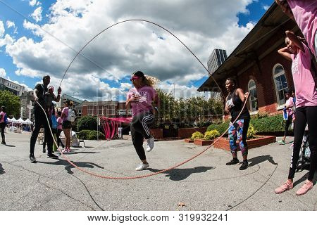 Atlanta, Ga / Usa - September 15:  A Woman Jumps Rope Double Dutch Style At The Pretty Girls Sweat F