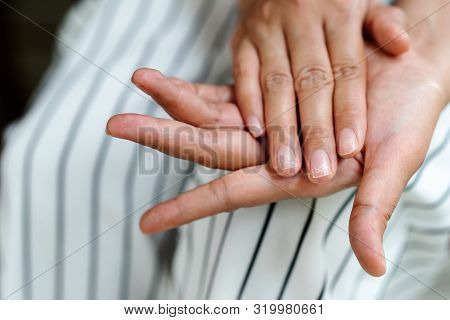 Brittle Damaged Nails After Using Shellac Or Gel-lacquer