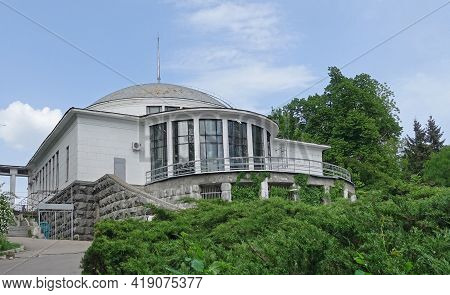 Kiev, Ukraine, May 8, 2018 The Building Of The Metro Station University In Kiev From The Side Of The