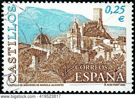 Spain - Circa 2002: A Stamp Printed In The Spain Shows Banyeres De Mariola Castle In The Province Of