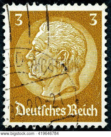Germany - Circa 1933: A Stamp Printed In Germany Shows Portrait Of Paul Von Hindenburg (2nd Presiden