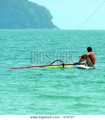 รอลมกระดานโต้ลม