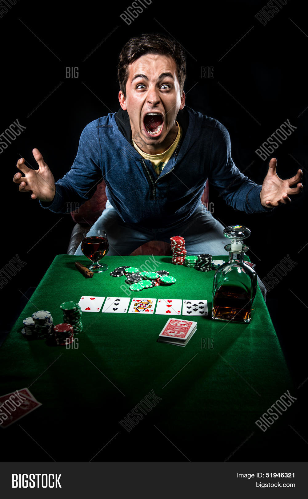 Игрок в карты арт. Игра безумный игрок. Мужчина в казино. Безумный игрок. Безумный игрок.