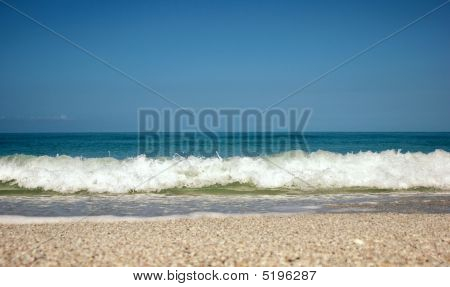 Güçlü dalgalar çökmesini Beach alçak açı
