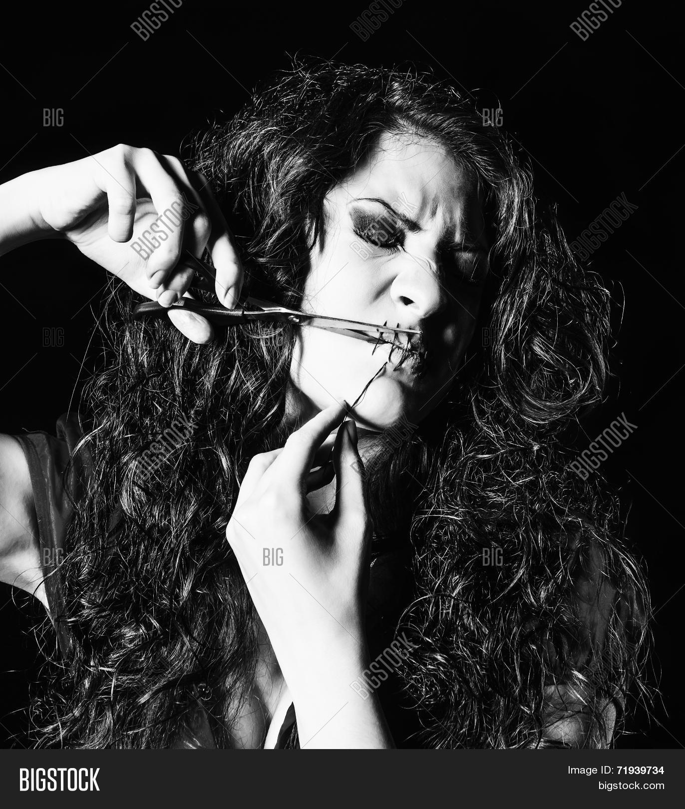 нитки во рту