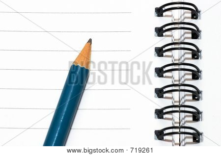 Leer leere Ring, Spiral-Notizblock, blauen Stift