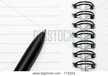 leer leere Ring, Spiral Notepad, eine Feder