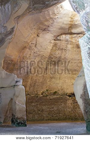 Cave Ar Bet Guvrin National Park