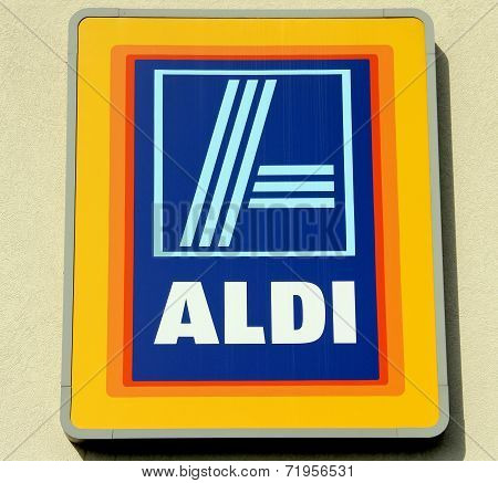 Aldi Sign