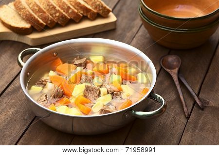 Hungarian Gulyasleves