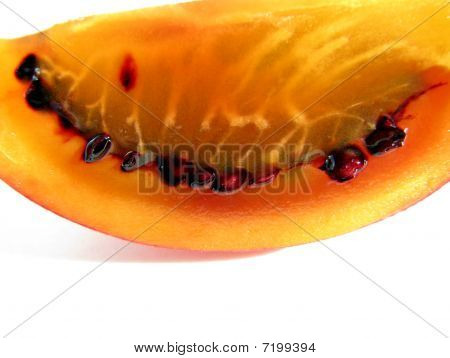 Tamarillo siivu