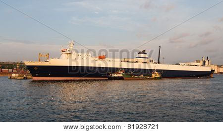 Roro Ship