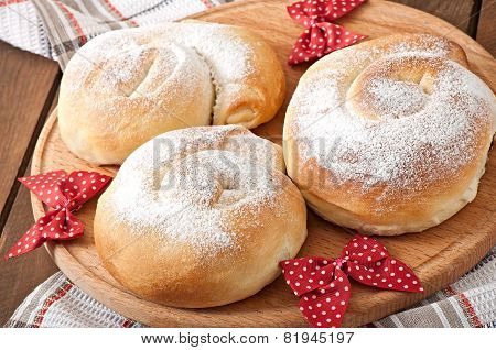 Spanish buns 