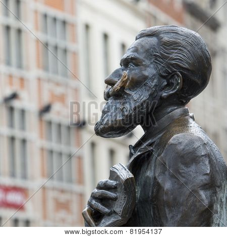 Statue Of Bruegemeister Buls In Brussels